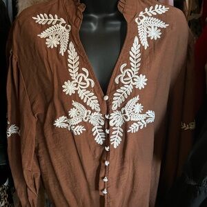 SHEIN Chocolate Top with Ivory Detailing